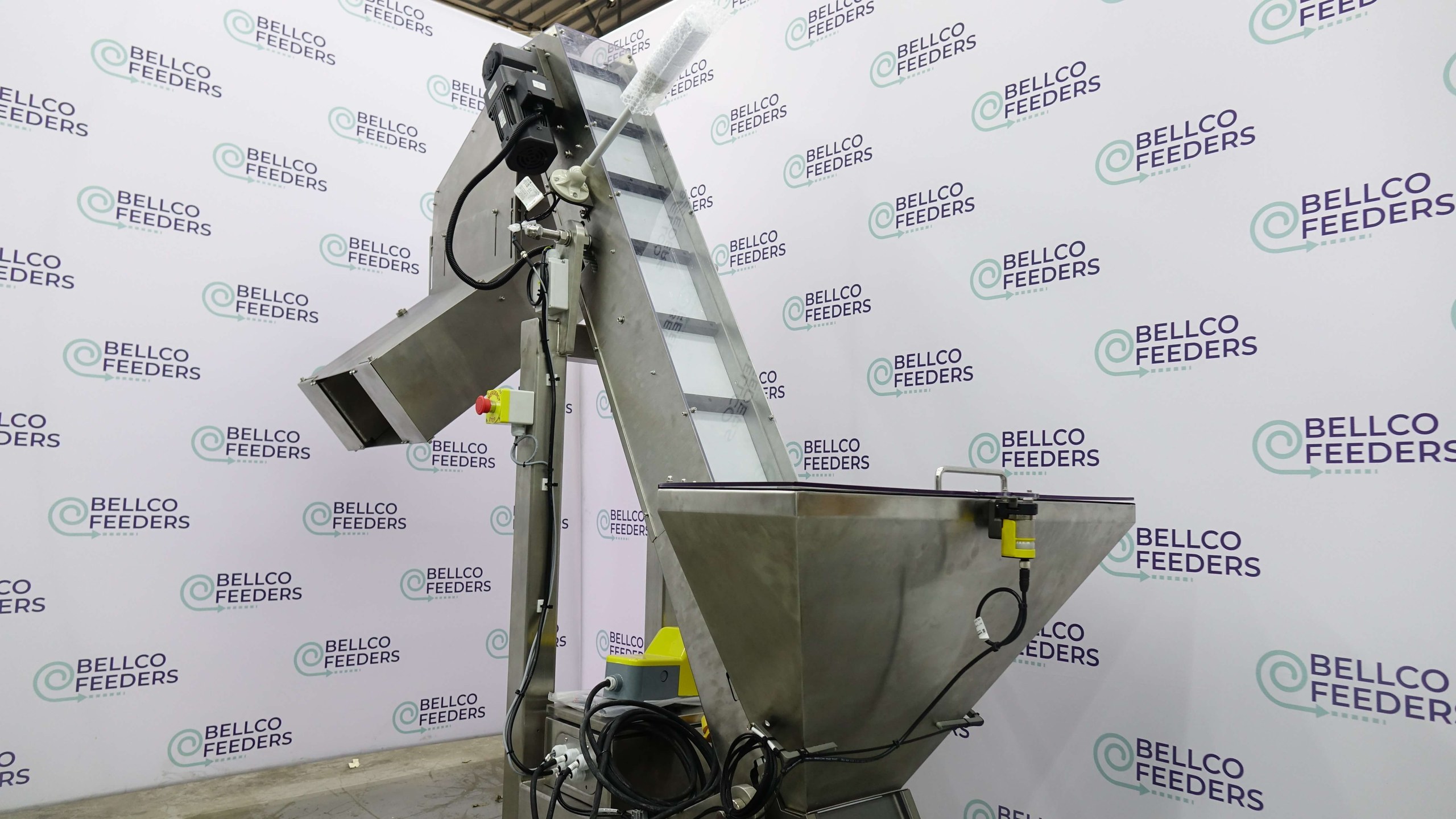 elevated conveyor hopper